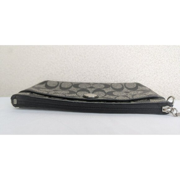 Coach Peyton Signature Go-Go Wristlet Pouch Wallet Holds Phone Black NO STRAP - Picture 3 of 12